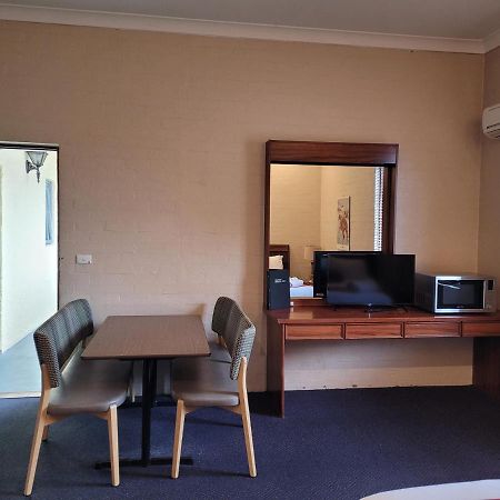 Seaton Arms Motor Inn Albury Exterior photo